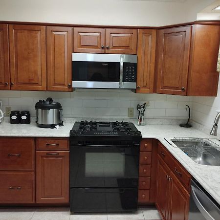 The Kind House Hosting, Low Monthly Rates, Traveling Nurses, Fletc, & Travelers! Brunswick Dış mekan fotoğraf
